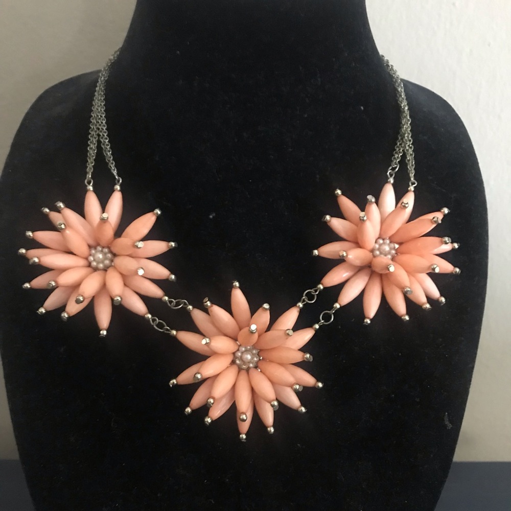 Salmon flowered necklace